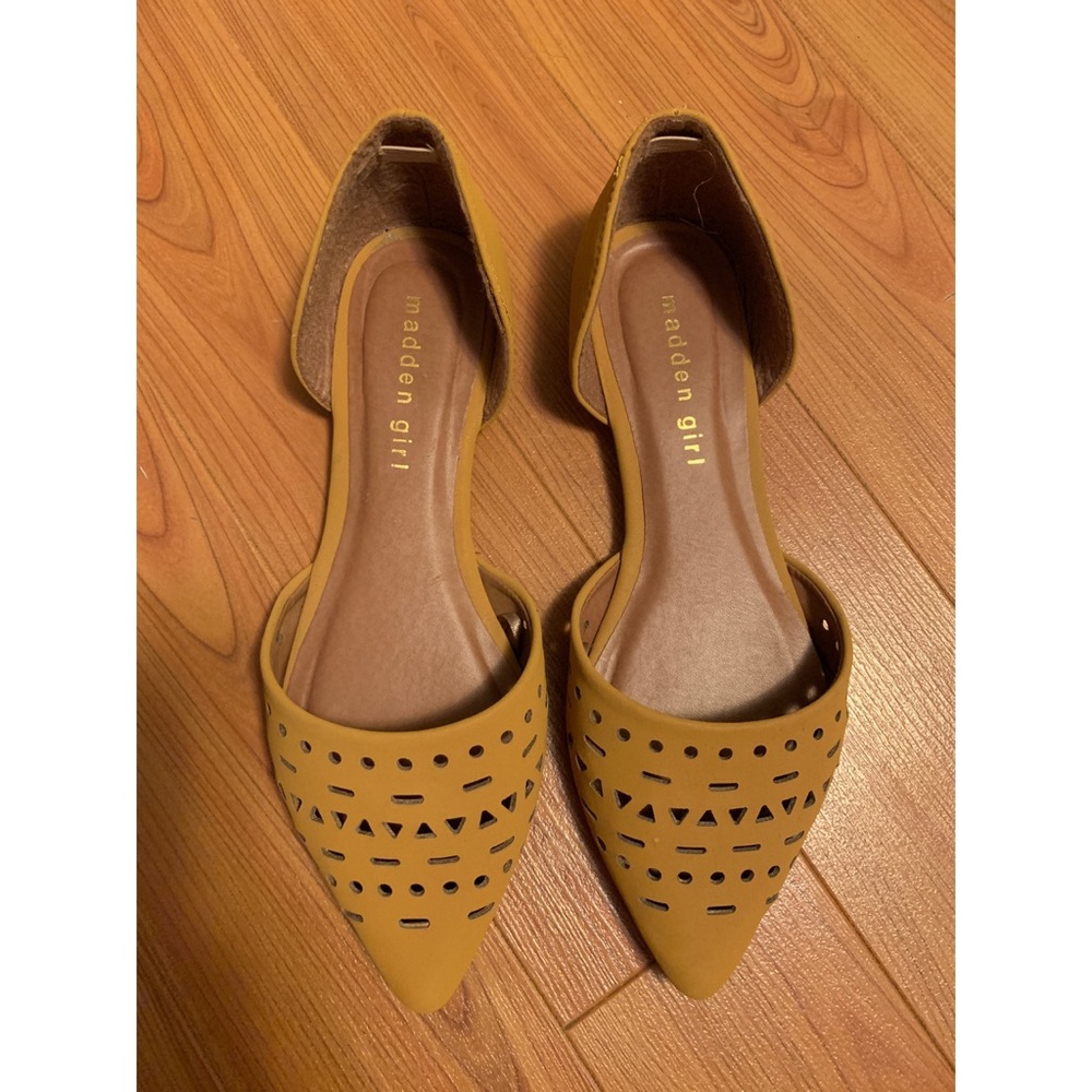 Madden Girl Flats
